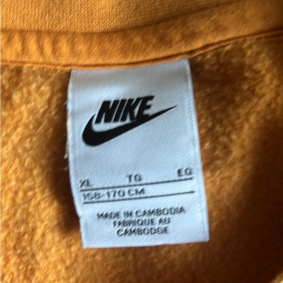 Nike Crewneck (Youth XL) - Picture 3 of 3